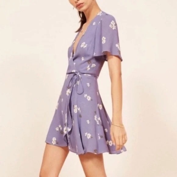 Reformation Adele Wrap Mini Dress in Lilac Floral - Size Small - Picture 6 of 7